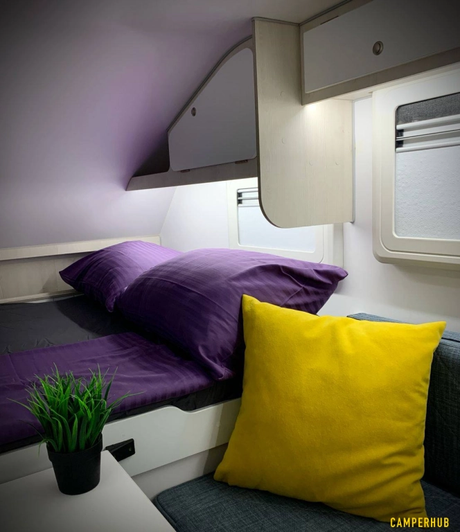 Пикап с жилым модулем на Кавказе