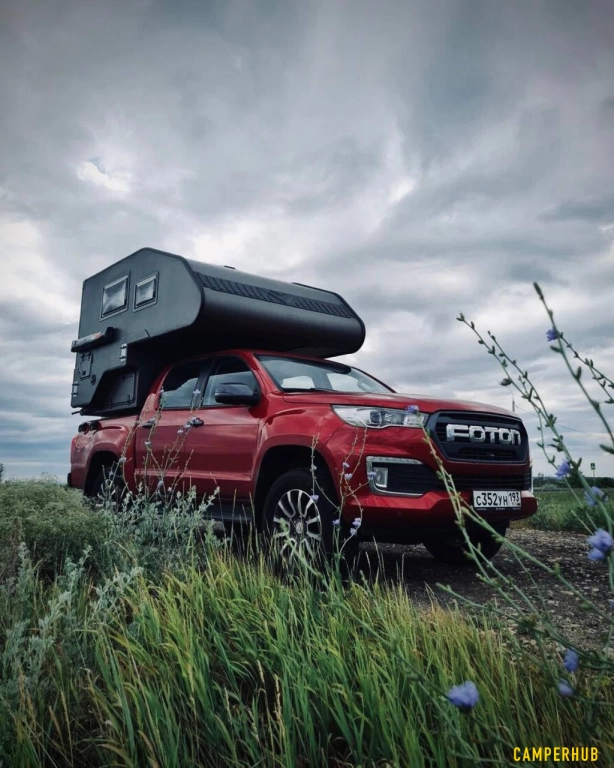 Пикап с жилым модулем на Кавказе