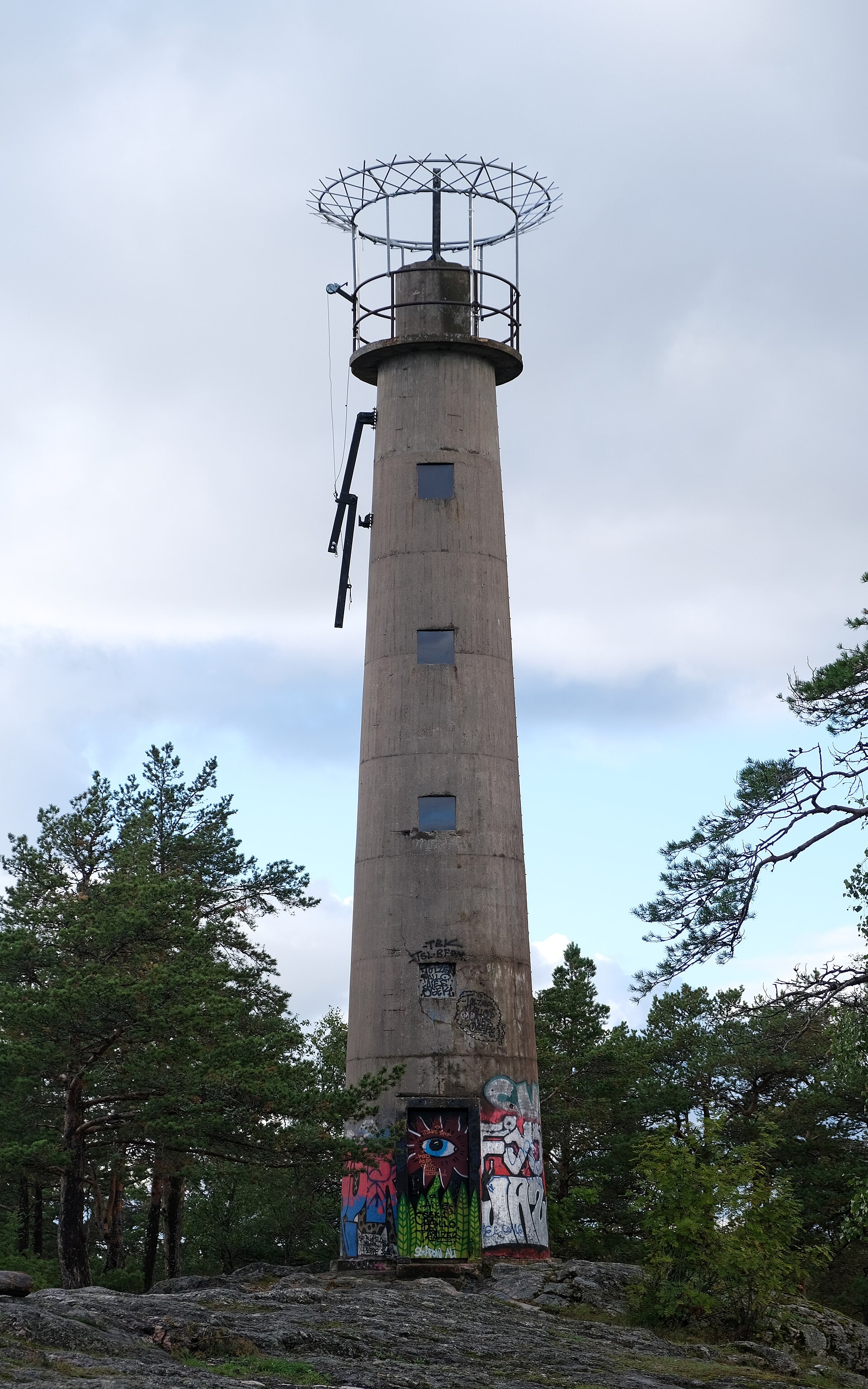 Pansio lighthouse — photo 1
