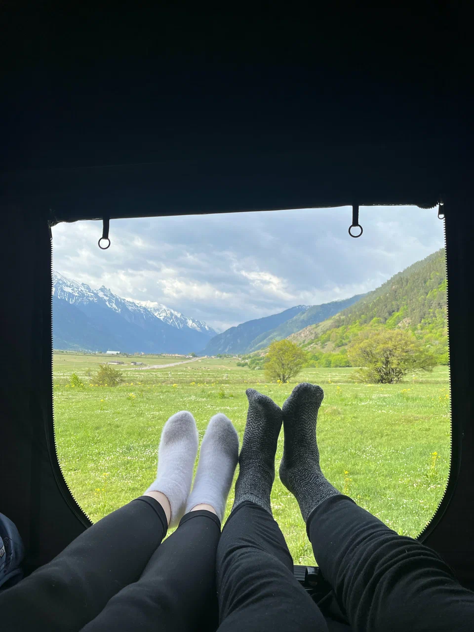 Renault Duster с палаткой на крыше — фото 2